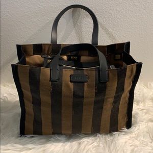 Fendi Simply Shopping Buss Tess Tote